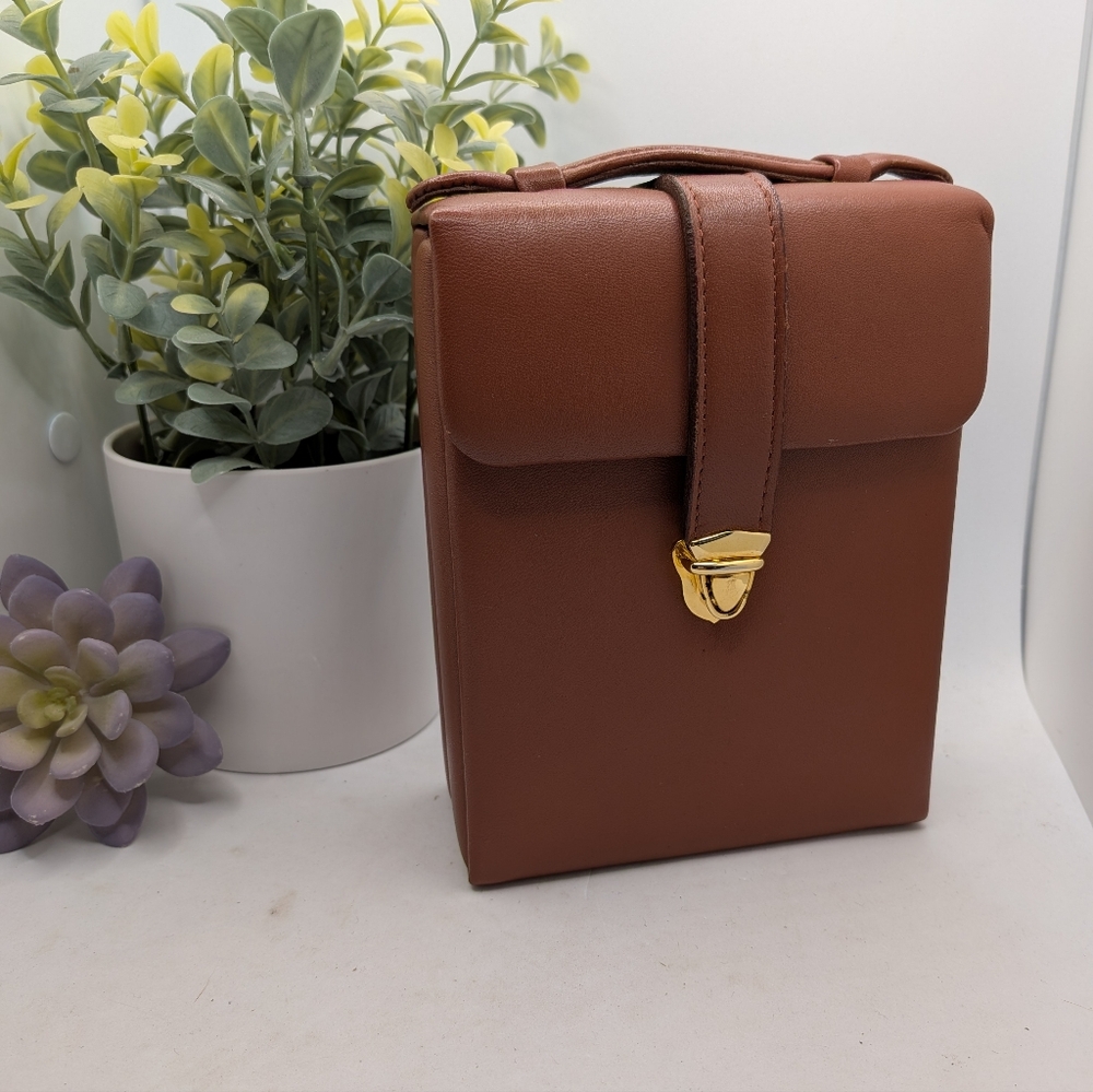 Leather Jewelry Case‎